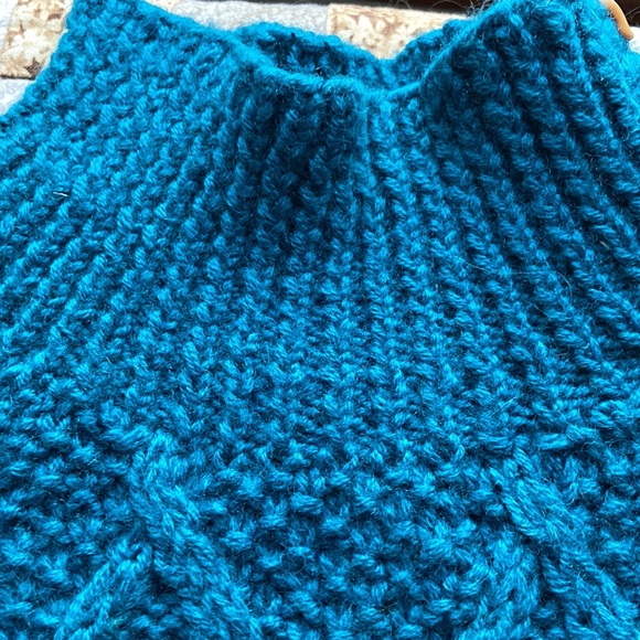 Hand Knit Wool Sweater - Picture 8 of 10